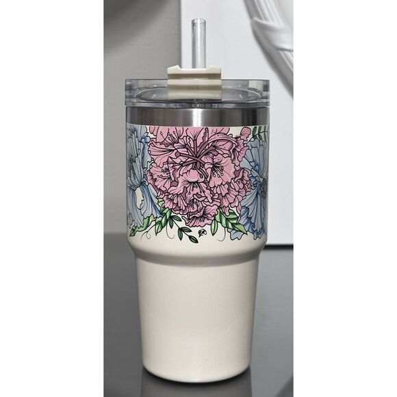 Stanley Adventure Quencher (Overseas) 23oz Travel Tumbler, CREAM FLORAL - Picture 3 of 7